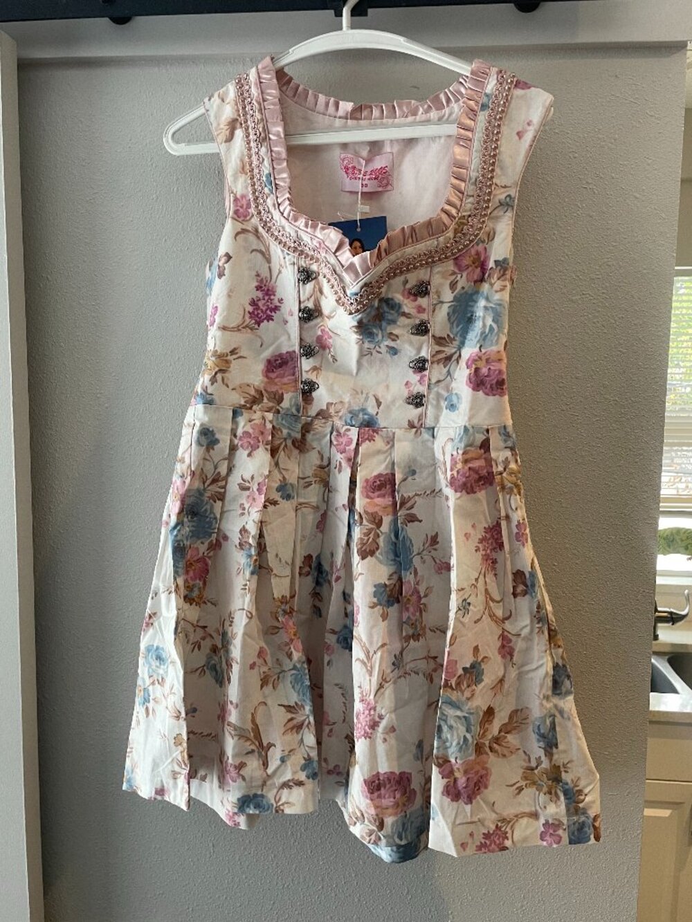 NWT Trachten German Dirndl Oktoberfest Dress